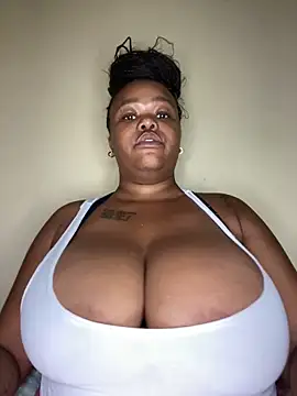 Snapshot of Mandy-101 chatting on 01.05.25 Mandy-101 online show from 01.05.25