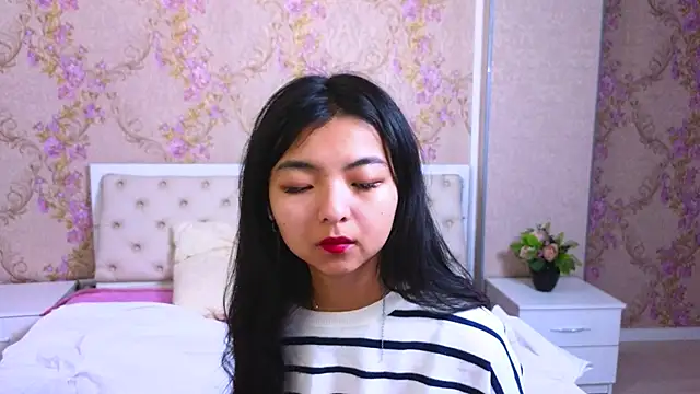 Shy Kira online show from 01.24.25