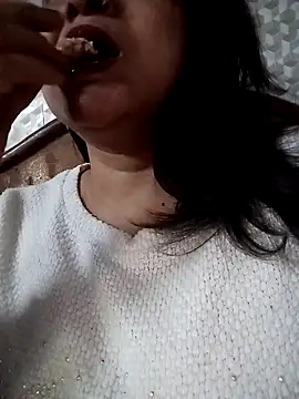 Snapshot of sakshisutra chatting on 12.16.25 sakshisutra online show from 12.16.25