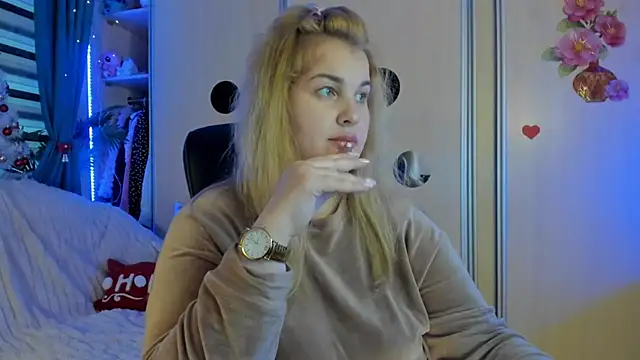 CoraSwon online show from 01.06.26