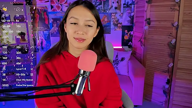 LanaBaker online show from 12.09.24