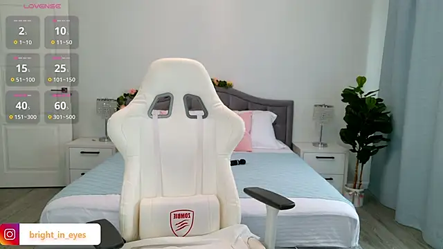 ariel grand online show from 04.16.26