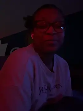 Snapshot of KLoveeee chatting on 01.23.25 KLoveeee online show from 01.23.25