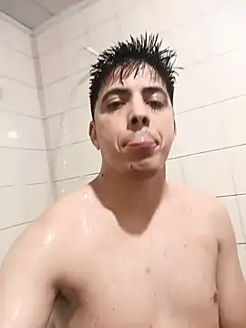 Snapshot of Fiel77 chatting on 09.10.25 Fiel77 online show from 09.10.25