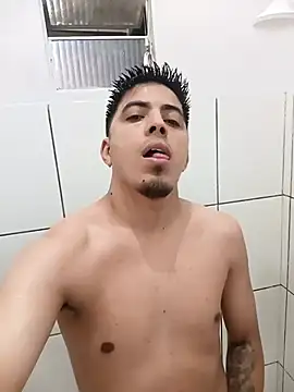 Snapshot of Fiel77 chatting on 11.24.25 Fiel77 online show from 11.24.25