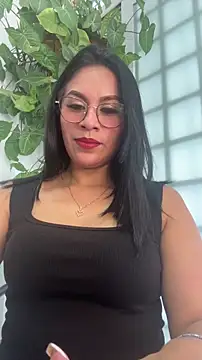 Sofia Convers online show from 12.21.25