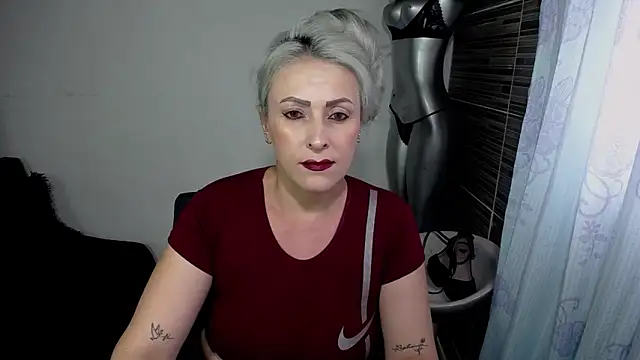 Emma Rizzoo online show from 05.12.26