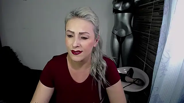 Emma Rizzoo online show from 05.23.26