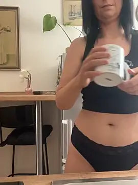 Off  Melonenmandy online show from 04.13.26