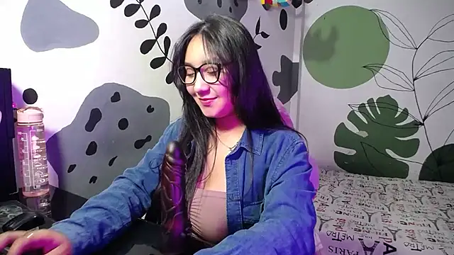 Snapshot of Anny_Angelic chatting on 09.27.25 Anny Angelic online show from 09.27.25