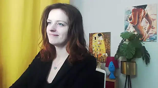 juicyNadine online show from 12.17.24