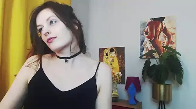 juicyNadine online show from 02.05.25