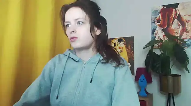 juicyNadine online show from 02.13.25