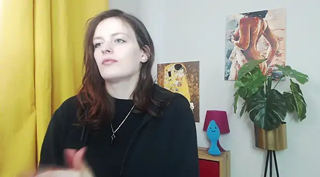 juicyNadine online show from 02.21.25