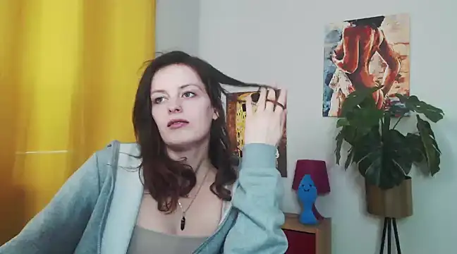 juicyNadine online show from 02.22.25