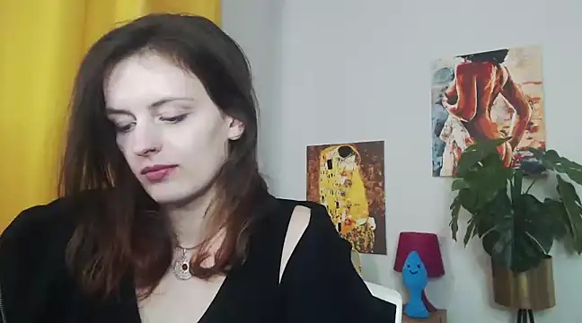 juicyNadine online show from 02.25.25