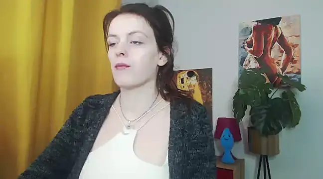 juicyNadine online show from 02.28.25