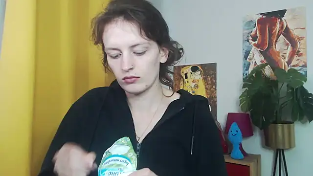 juicyNadine online show from 09.16.25