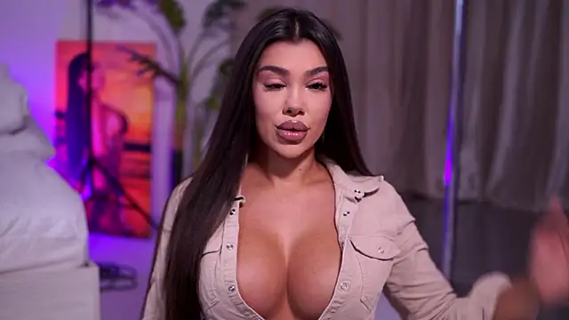 NatyDesiree online show from 02.20.26