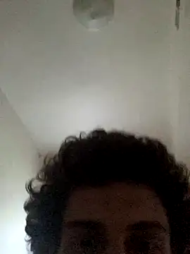 Snapshot of pantslesstraveler_plt chatting on 10.03.25 pantslesstraveler plt online show from 10.03.25