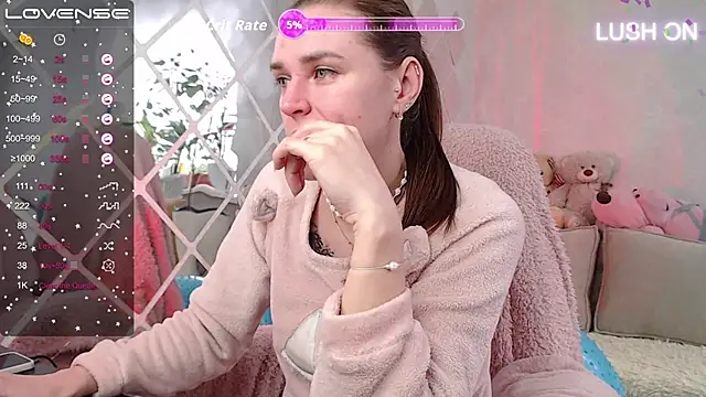 Bella  Swoon online show from 10.10.25