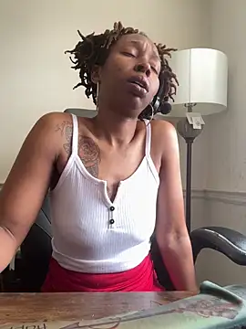 LeyaHoneybuns online show from 03.13.25