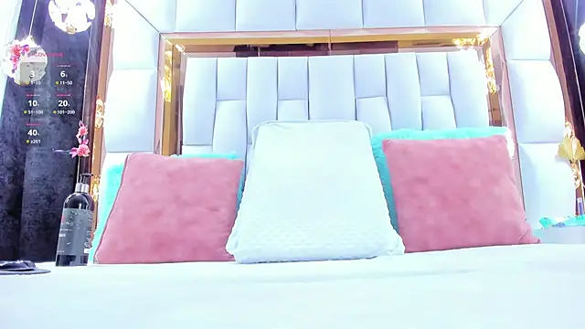 RileySweett online show from 04.05.26