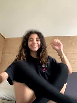 uniquerossie online show from 10.27.25