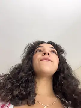 uniquerossie online show from 02.16.26