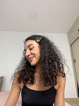 uniquerossie online show from 02.21.26