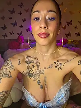 Snapshot of Chachou000 chatting on 02.17.26 Chachou000 online show from 02.17.26