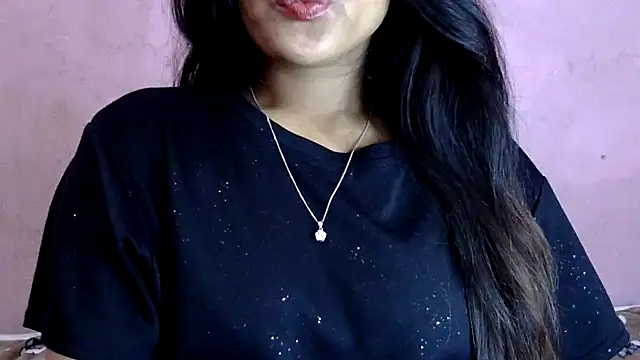 charming karishma online show from 12.14.24