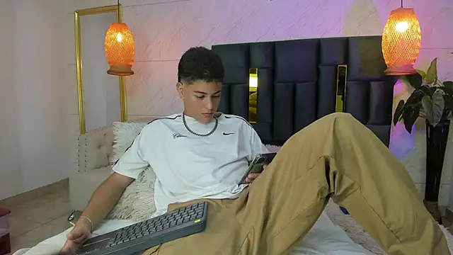 Levy Steve online show from 11.23.25