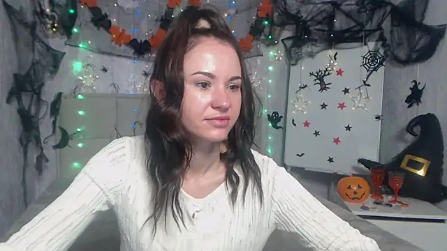 KaraCriegs online show from 10.23.25