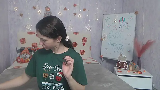 KaraCriegs online show from 11.25.25