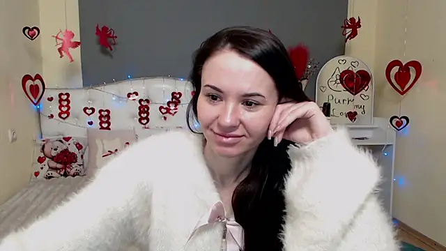 Snapshot of KaraCriegs chatting on 02.02.26 KaraCriegs online show from 02.02.26