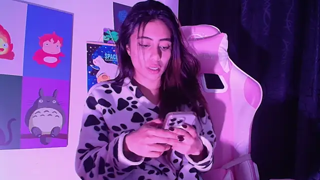 miss onlybaby online show from 11.20.25