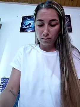 Snapshot of Iris_love18 chatting on 06.02.26 Iris love18 online show from 06.02.26