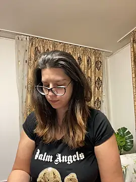 NadiraNoor online show from 03.18.26