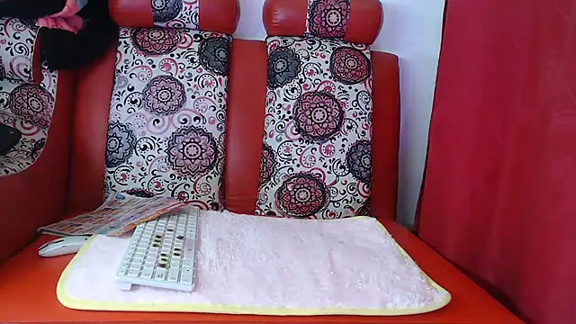 Snapshot of Chanel_87xxx chatting on 03.13.25 Chanel 87xxx online show from 03.13.25