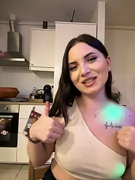 Snapshot of AvaGianna chatting on 12.28.24 AvaGianna online show from 12.28.24