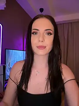 Snapshot of AvaGianna chatting on 01.04.25 AvaGianna online show from 01.04.25