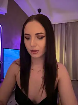 Snapshot of AvaGianna chatting on 01.09.25 AvaGianna online show from 01.09.25