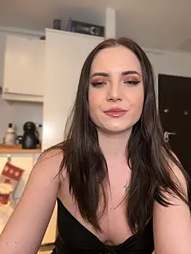 Snapshot of AvaGianna chatting on 01.12.25 AvaGianna online show from 01.12.25