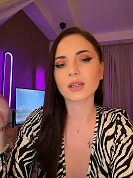 Snapshot of AvaGianna chatting on 01.14.25 AvaGianna online show from 01.14.25