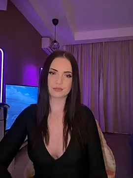 Snapshot of AvaGianna chatting on 01.24.25 AvaGianna online show from 01.24.25