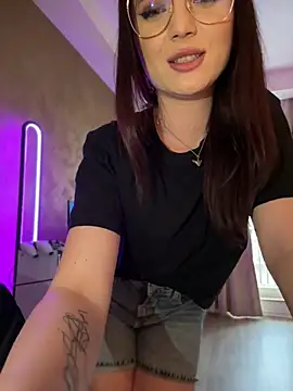 Snapshot of AvaGianna chatting on 03.01.25 AvaGianna online show from 03.01.25