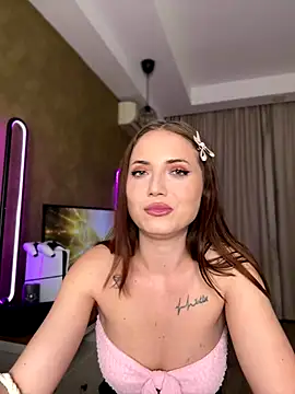 Snapshot of AvaGianna chatting on 11.09.25 AvaGianna online show from 11.09.25