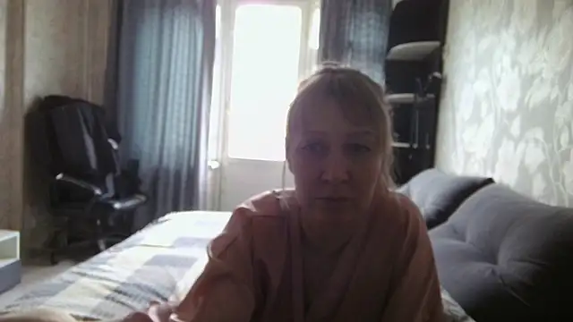 Snapshot of WindChristy chatting on 05.02.26 WindChristy online show from 05.02.26