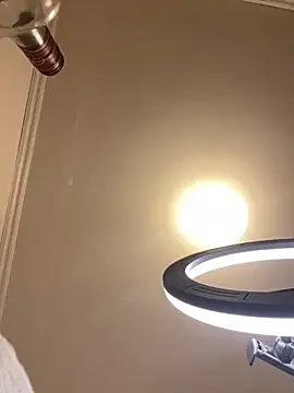 milkyhonybaby online show from 11.05.25